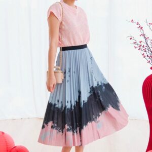 Luxury Pleated Skirt for Women – Elegant Acrylic Free Size Skirt