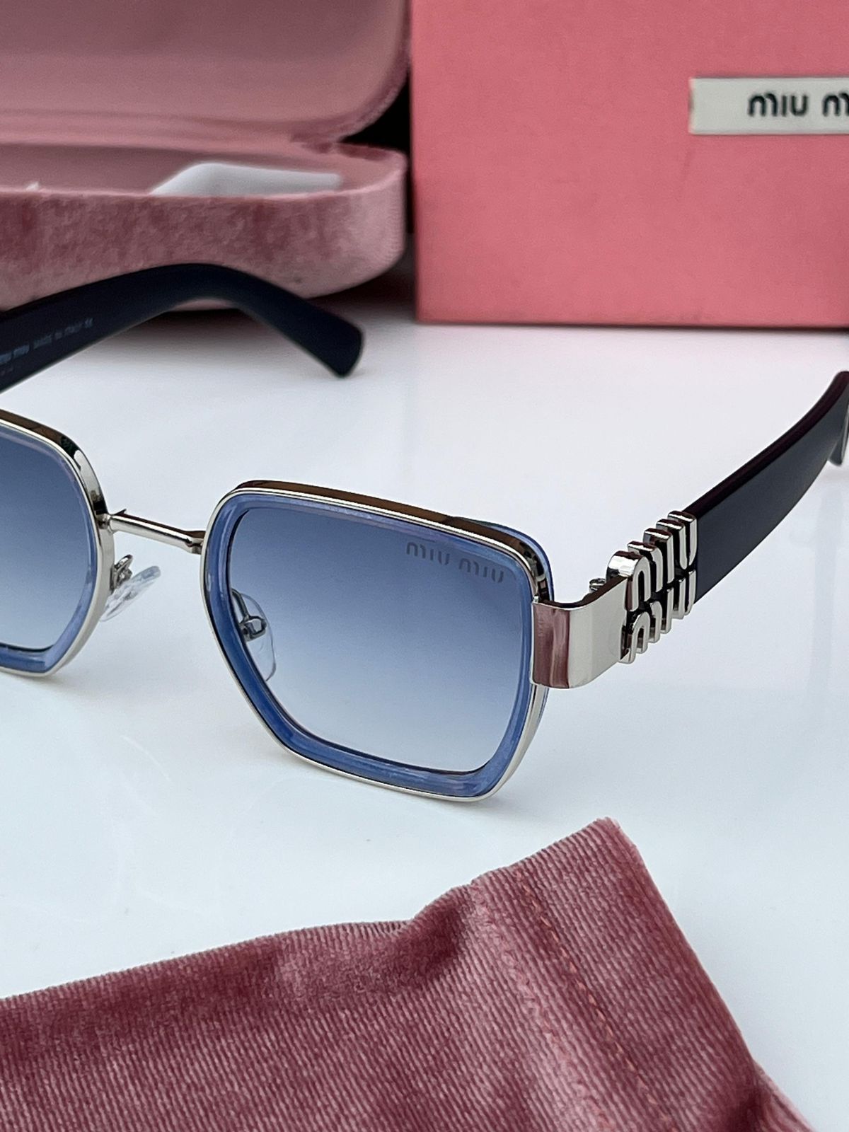 GUCCI Unisex Sunglasses - joshifashion.com