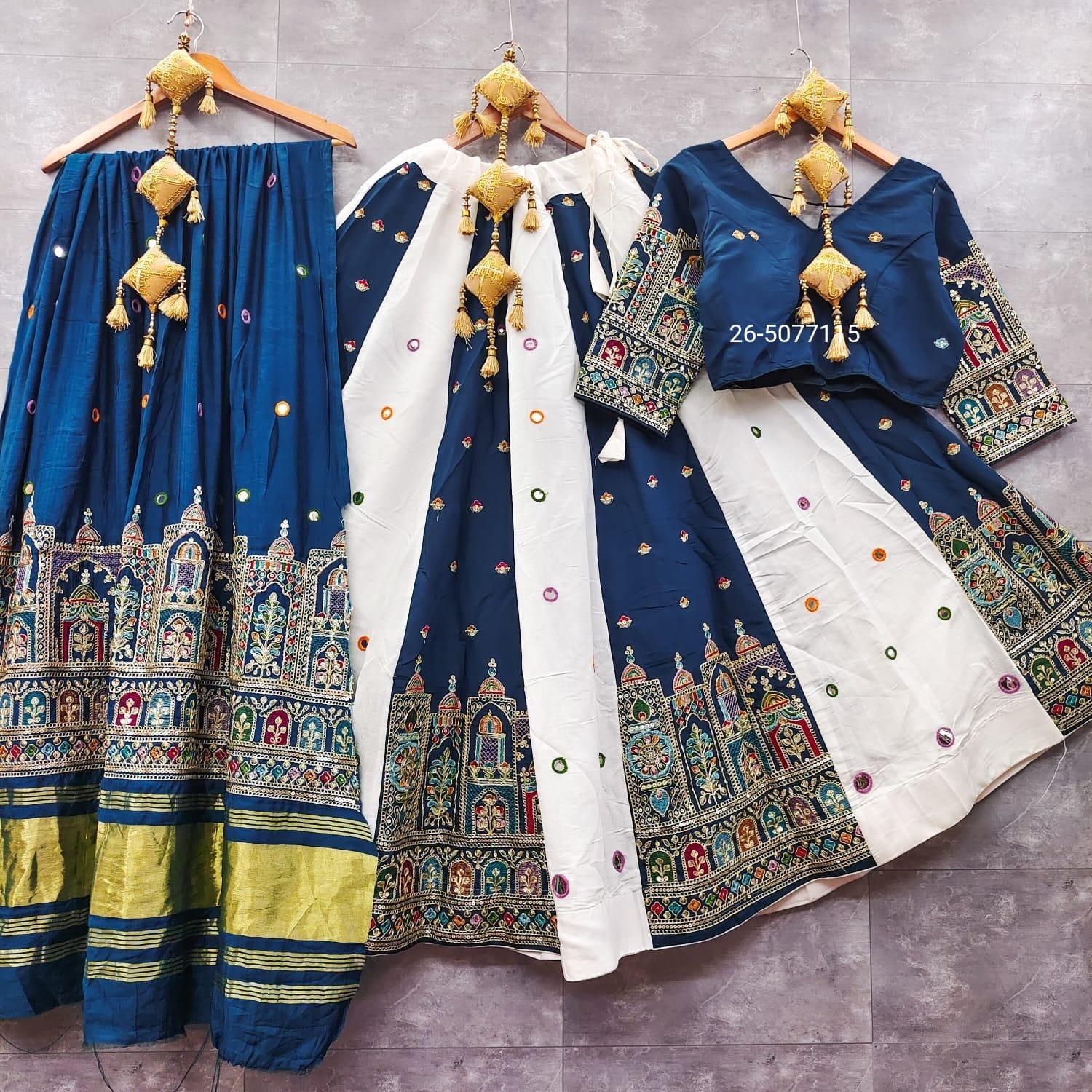 16-Kali Roman Silk Lehenga Chuuni