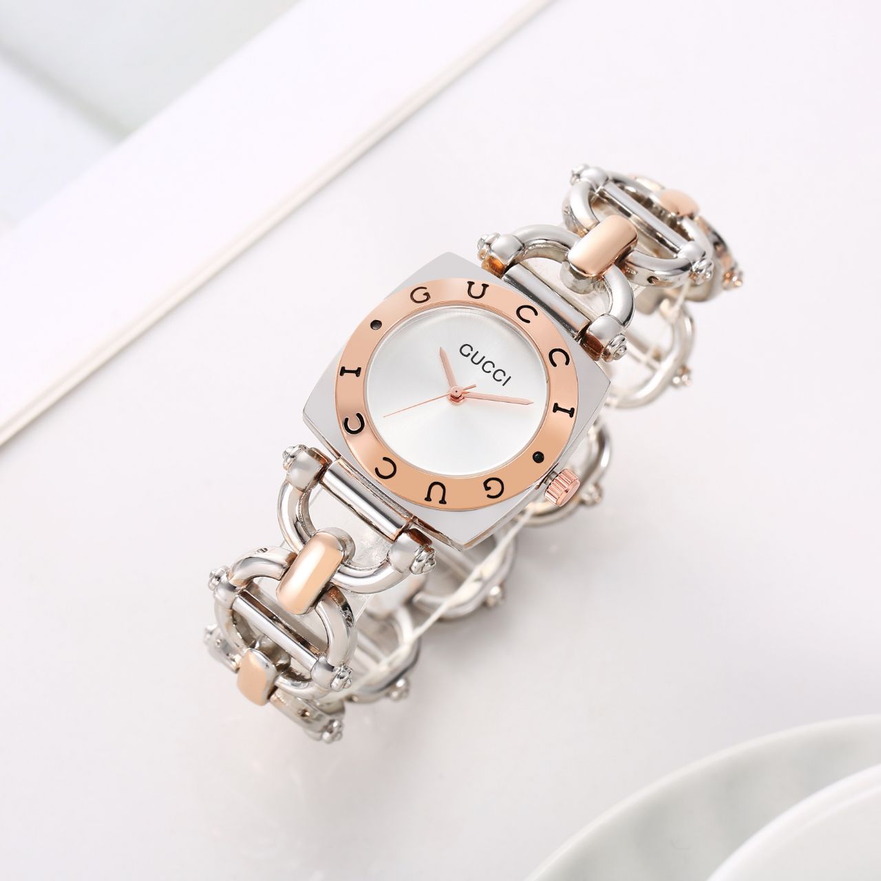 GUCCI Women's Watch - joshifashion.com