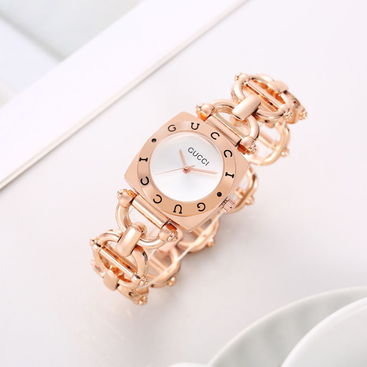 GUCCI Women's Watch - joshifashion.com